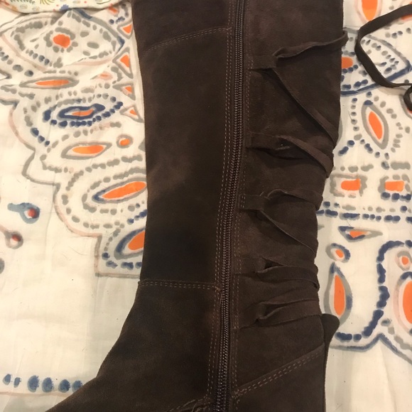 Dark Brown Suede Slouchy Winter Boots, Fur - Picture 5 of 6